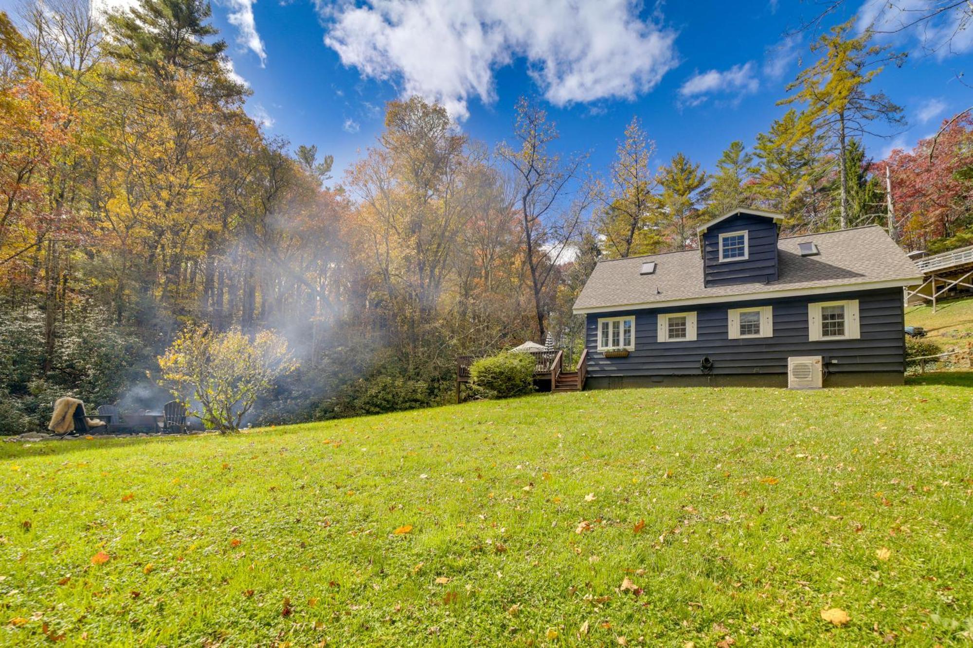 Enchanting Highlands Cottage With Pond And Falls! Zewnętrze zdjęcie